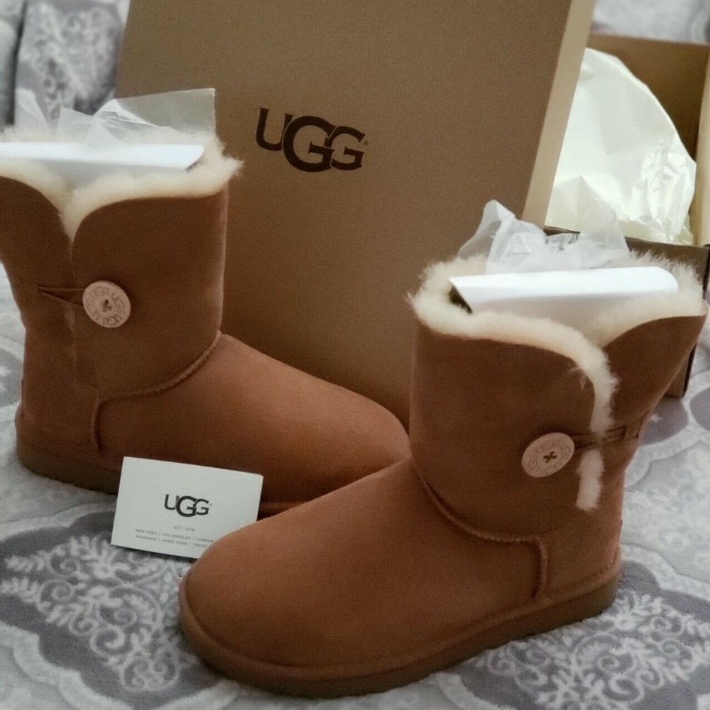 UGG Women's Bailey Button II Boot
